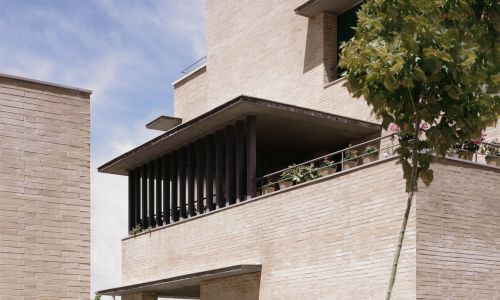 Bloque de Viviendas en Carabanchel Madrid Diseño exterior de terrazas Cruz y Ortiz Arquitectos
