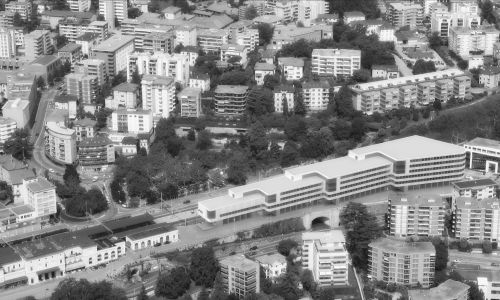 Vista aerea de Campus Universitario de Supsi en Lugano Diseño de entorno Cruz y Ortiz Arquitectos