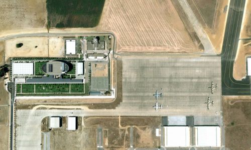 Centro de Control del Aeropuerto de Sevilla Diseño del aerea y torre de control Cruz y Ortiz Arquitectos