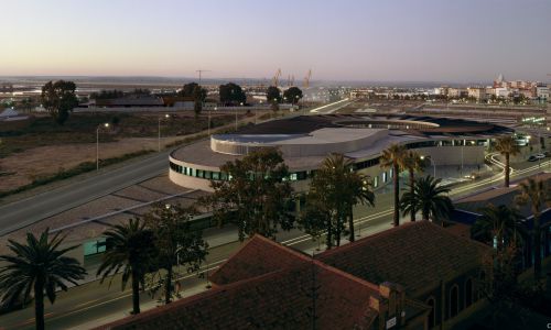 Estacion Autobuses Huelva Diseño aerea nocturna Cruz y Ortiz Arquitectos