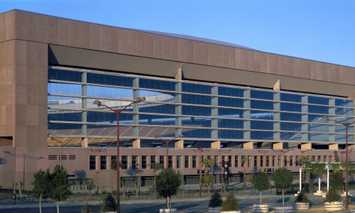 Estadio de la Cartuja en Sevilla Diseño del exterior de la Entrada accesos ventanas y Oficinas Cruz y Ortiz Arquitectos