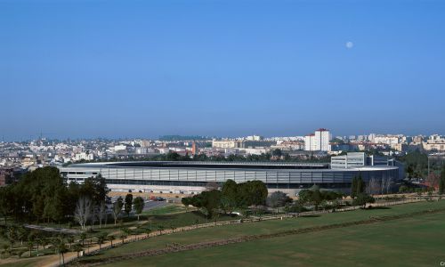 Estadio de Chapin en Jerez Cadiz Diseño del exterior vista aerea Cruz y Ortiz Arquitectos