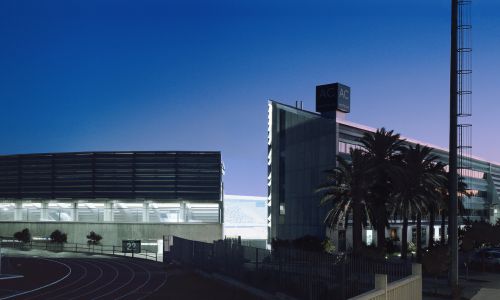 Estadio de Chapin en Jerez Cadiz Diseño del exterior vista nocturna y Hotel Cruz y Ortiz Arquitectos