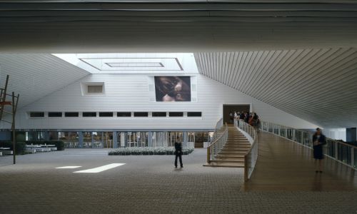 Pabellon de España en la Expo 2000 en Hannover Diseño del Interior con el PAtio Lucernario y Rampa Cruz y Ortiz Arquitectos