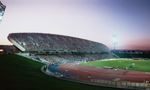 Peineta Estadio Atletismo Madrid Diseño exterior graderios espectadores Cruz y Ortiz Arquitectos