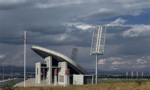 Peineta Estadio Atletismo Madrid Design exterior perfil paisaje voladizo Cruz y Ortiz Arquitectos