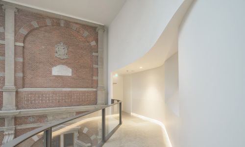 Pabellón Philips Wing Rijksmuseum de Exposiciones temporales Diseño interior galería de conexión Cruz y Ortiz Arquitectos