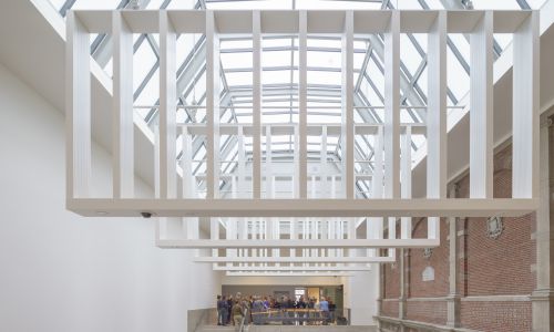 Pabellón Philips Wing Rijksmuseum de Exposiciones temporales Diseño interior del lucernario y chandelier en hall de acceso Cruz y Ortiz Arquitectos