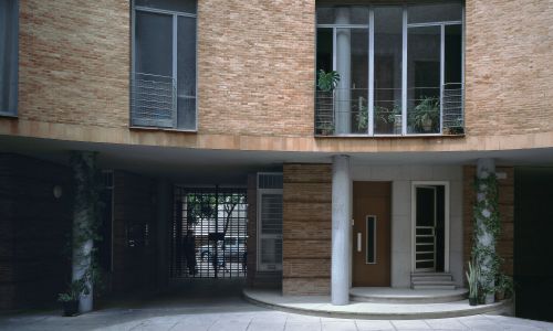 Viviendas en la Calle María Coronel de Sevilla Diseño exterior de patio endetalle Cruz y Ortiz Arquitectos