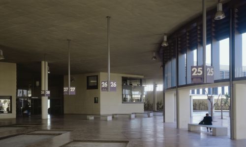 Estacion Autobuses Huelva Design interior andenes Cruz y Ortiz