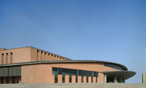 Estación de Santa Justa Diseño Exterior de la entrada y de la marquesina Cruz y Ortiz Arquitectos