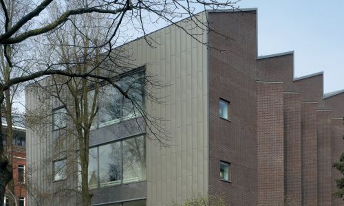 Instituto holandes del patrimonio de cultura en atelier Diseño exterior acabado en zinc de cubierta a fachada Cruz y Ortiz Arquitectos