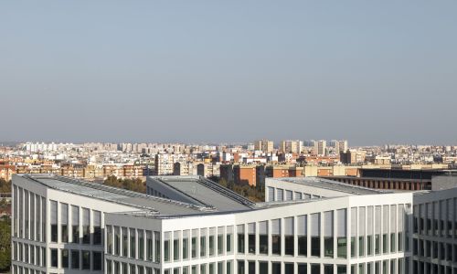 Oficinas-Consejerias-Junta-Andalucia-Sevilla_Design-exterior-aerea-cubierta-santa-justa_Cruz-y-Ortiz-Arquitectos_PPE_004-X