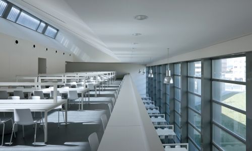 Edificio-central-campus-ciencias-salud-UGR-Granada_Design-interior-biblioteca-estudio-lucernario_Cruz-y-Ortiz_DMA_60-X