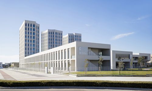 Facultad-Medicina-Campus-salud-Universidad-UGR-Granada_Design-exterior-torres-fachada-hormigon-Cruz-y-Ortiz-Arquitectos_JCA_21-X