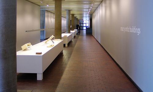 Graduated-School-Design-Exhibition-Harvard-Boston_Diseño-interior-mesa-corridor_Cruz-y-Ortiz-Arquitectos_CYO_12-X
