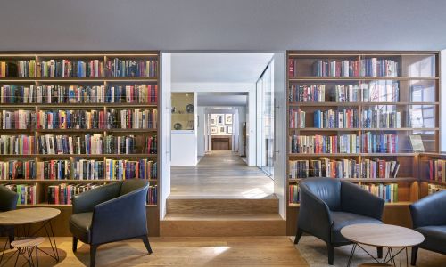 Hotel-Ambassade-rehabilitacion-Amsterdam_Design-interiorismo-corredor-biblioteca_Cruz-y-Ortiz-Arquitectos_RTI_04-X