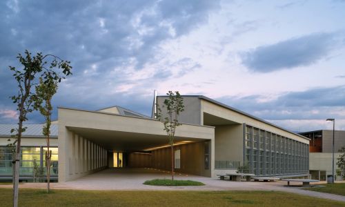 Ordenacion-Campus-Ciencias-Salud-Granada_Design-edificio-central-acceso_Cruz-y-Ortiz-Arquitectos_DMA_31