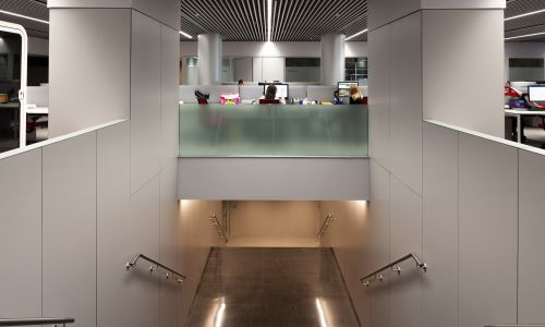 Oficinas-headquarters-Atletico-Madrid-interior-design-workplace-escaleras-Cruz-y-Ortiz-Arquitectos_MES_19